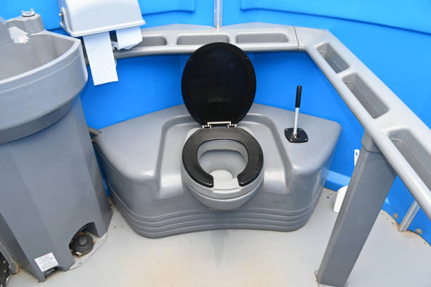 Best Emergency porta potty rental  in New London, WI